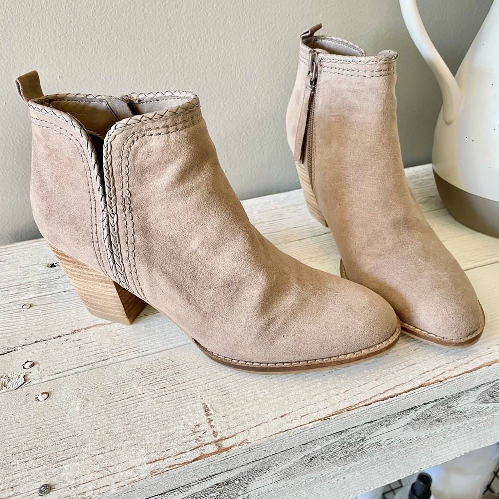 Stitch Fix DV8 Junie Woven Trim Taupe Booties - Picture 2 of 4